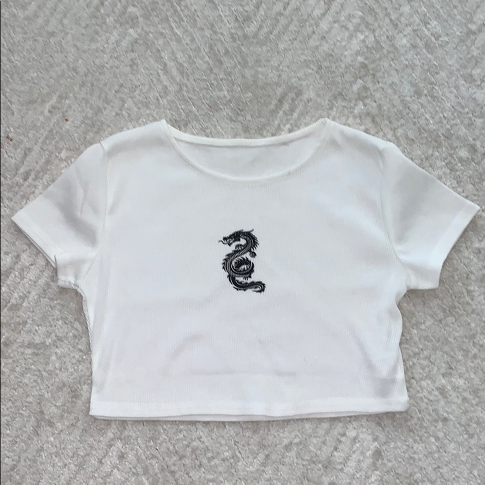 White cropped dragon tee